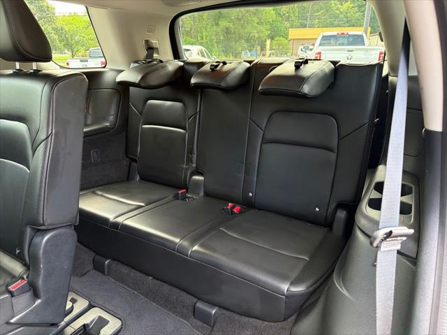 2025 Nissan Pathfinder SL 4WD
