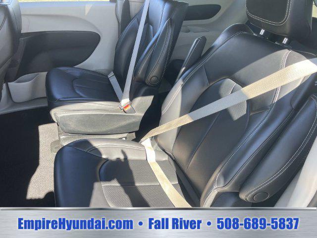 2023 Chrysler Pacifica Hybrid Touring L
