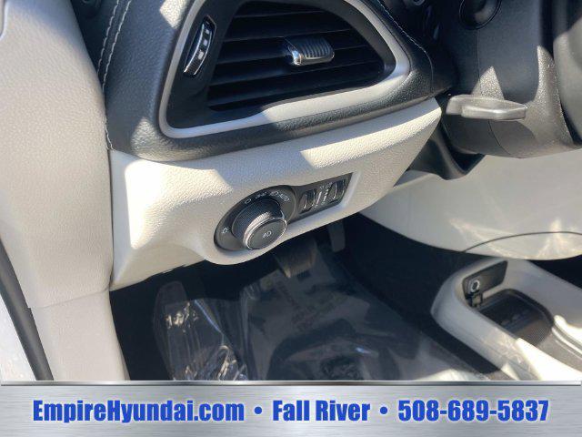 2023 Chrysler Pacifica Hybrid Touring L
