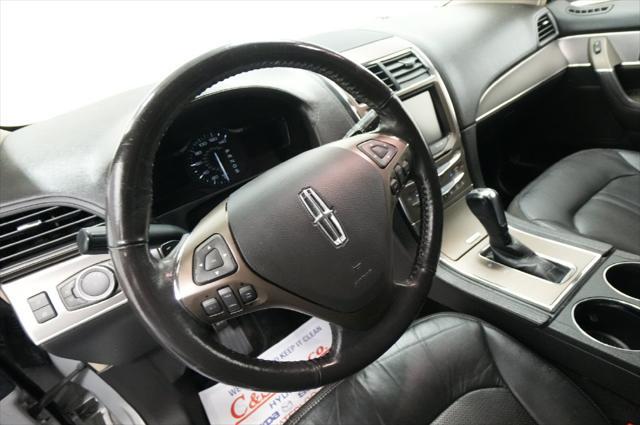 2014 Lincoln MKX Base