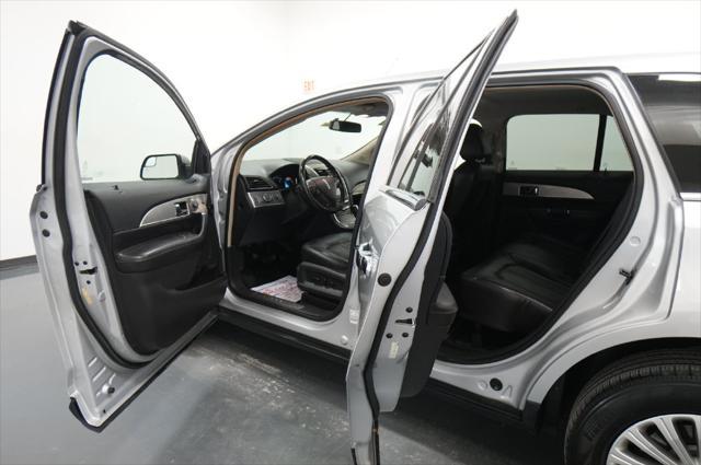 2014 Lincoln MKX Base