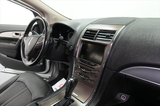 2014 Lincoln MKX Base