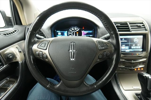 2014 Lincoln MKX Base