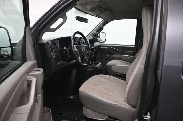 2016 Chevrolet Express LT