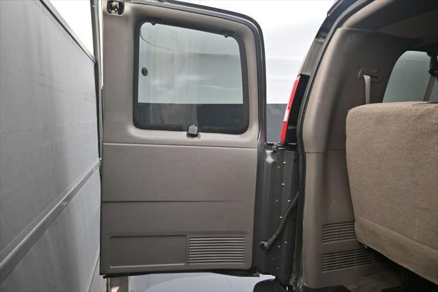 2016 Chevrolet Express LT