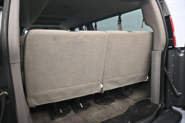 2016 Chevrolet Express LT