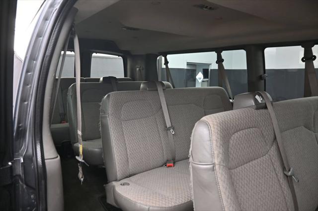 2016 Chevrolet Express LT