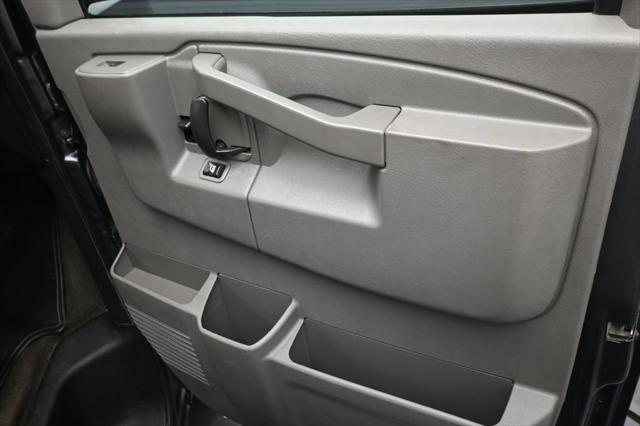 2016 Chevrolet Express LT