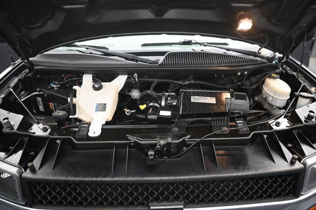 2016 Chevrolet Express LT