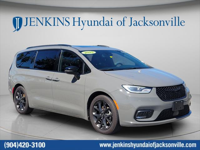 2025 Chrysler Pacifica Limited for sale in JACKSONVILLE, FL