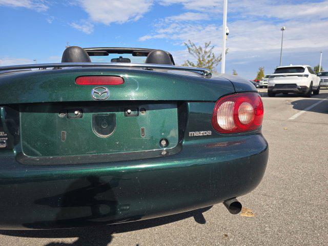 2001 Mazda MX-5 Base