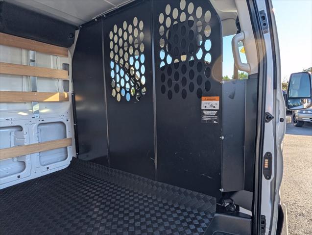 2025 Ford Transit Cargo Van Base