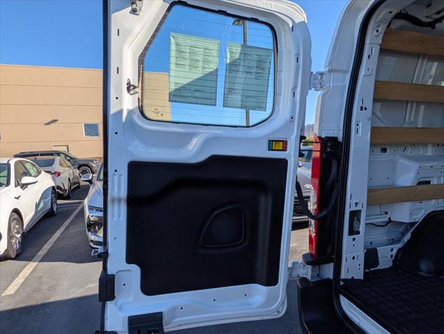 2025 Ford Transit Cargo Van Base