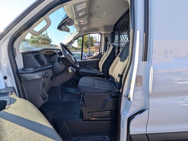 2025 Ford Transit Cargo Van Base