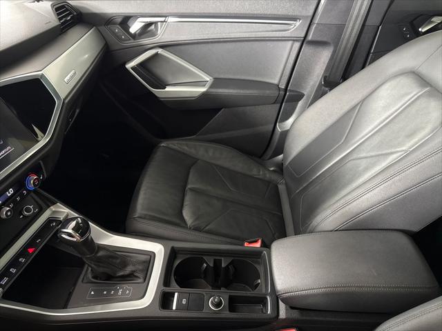 2020 Audi Q3 Premium 45 TFSI S line quattro Tiptronic