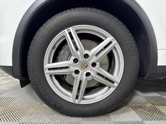 2014 Porsche Cayenne Platinum Edition