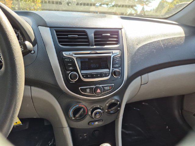 2017 Hyundai Accent SE