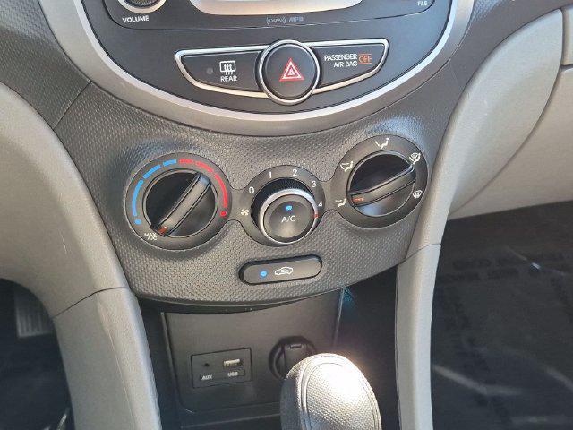 2017 Hyundai Accent SE