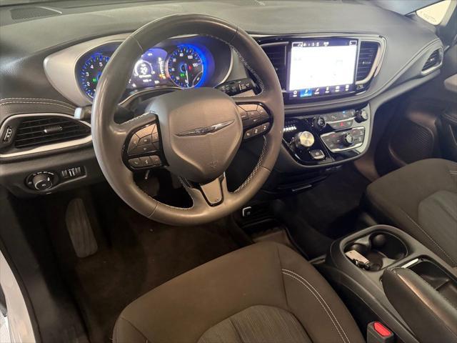 2024 Chrysler Pacifica Touring