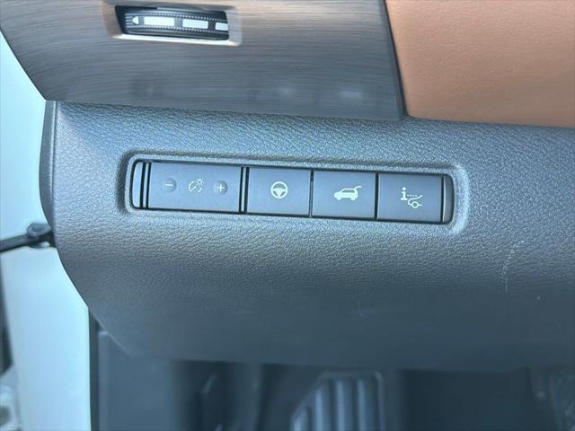 2024 Nissan Pathfinder Platinum 4WD