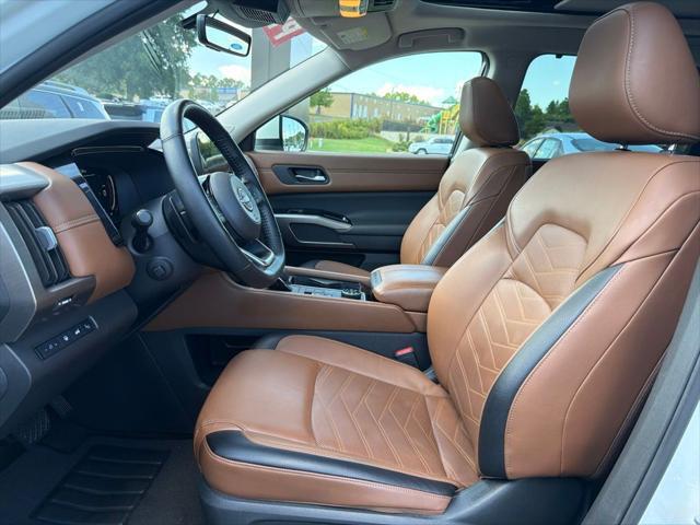 2024 Nissan Pathfinder Platinum 4WD