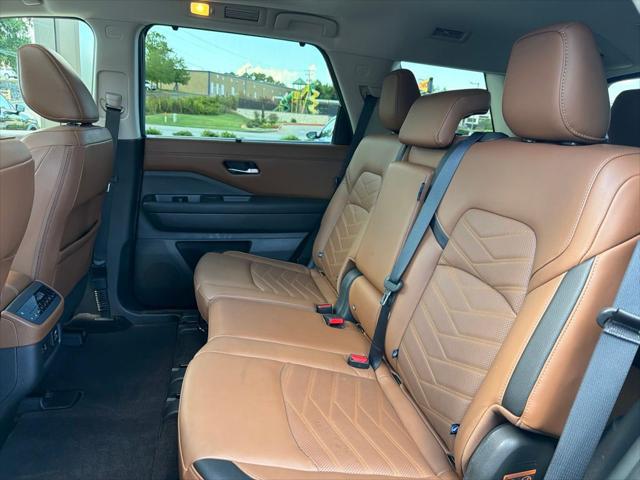 2024 Nissan Pathfinder Platinum 4WD