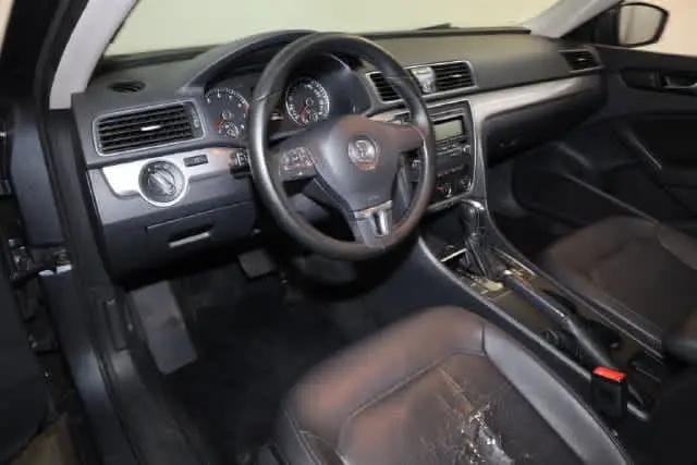 2014 Volkswagen Passat 1.8T Wolfsburg Edition