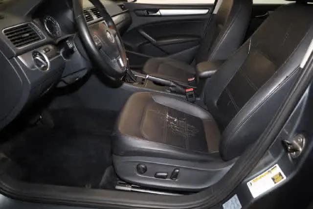 2014 Volkswagen Passat 1.8T Wolfsburg Edition