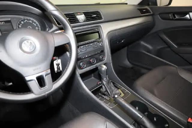 2014 Volkswagen Passat 1.8T Wolfsburg Edition