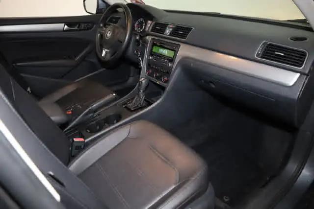 2014 Volkswagen Passat 1.8T Wolfsburg Edition