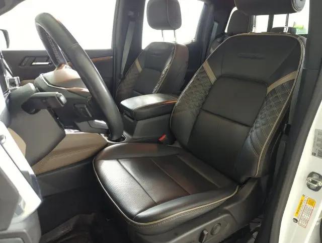2023 GMC Canyon 4WD Crew Cab Short Box Denali