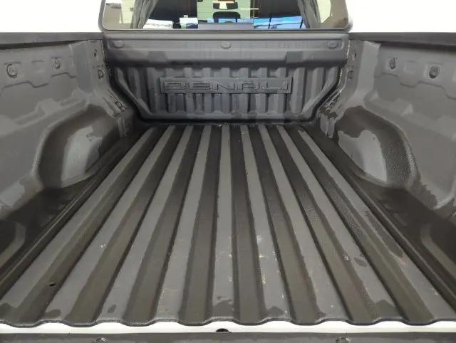 2023 GMC Canyon 4WD Crew Cab Short Box Denali