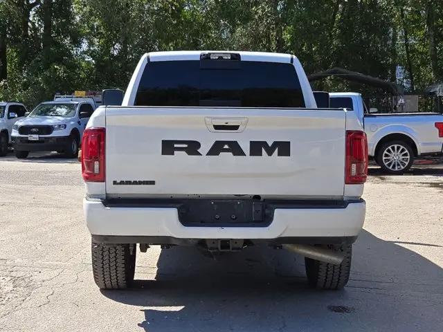 2025 Ram 2500 Laramie Crew Cab 4x2 64 Box