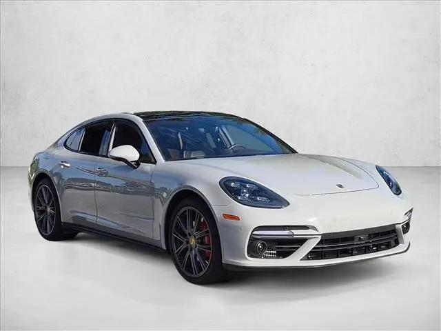2019 Porsche Panamera Turbo