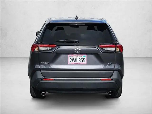 2022 Toyota RAV4 LE