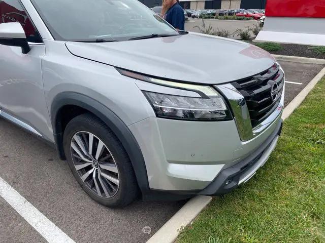2022 Nissan Pathfinder Platinum 4WD