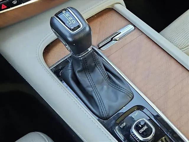 2017 Volvo XC90 T6 Inscription
