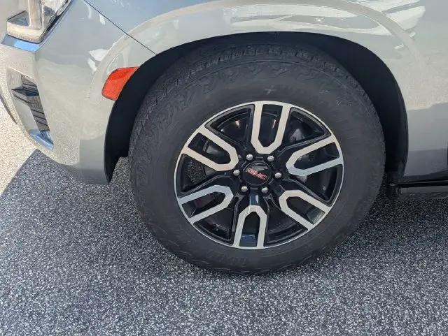 2023 GMC Yukon 4WD AT4