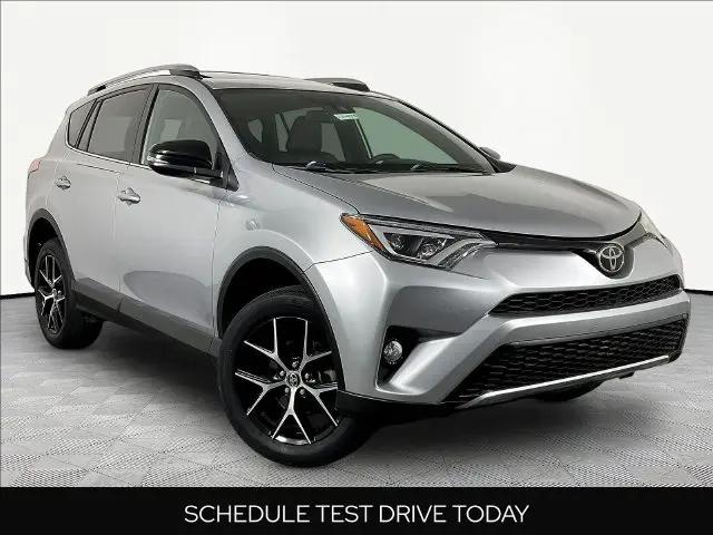2017 Toyota RAV4 SE