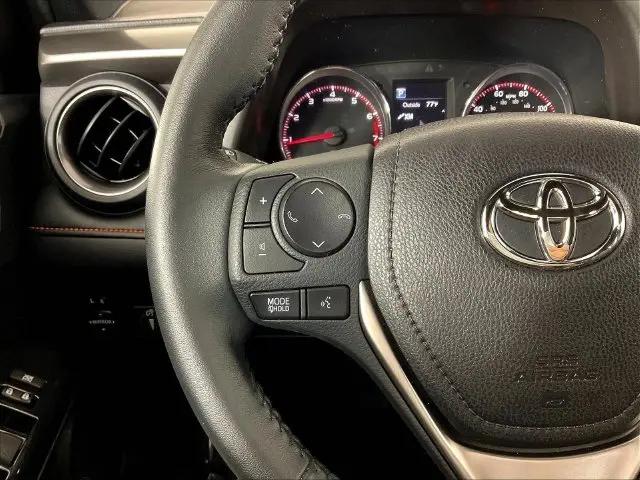 2017 Toyota RAV4 SE