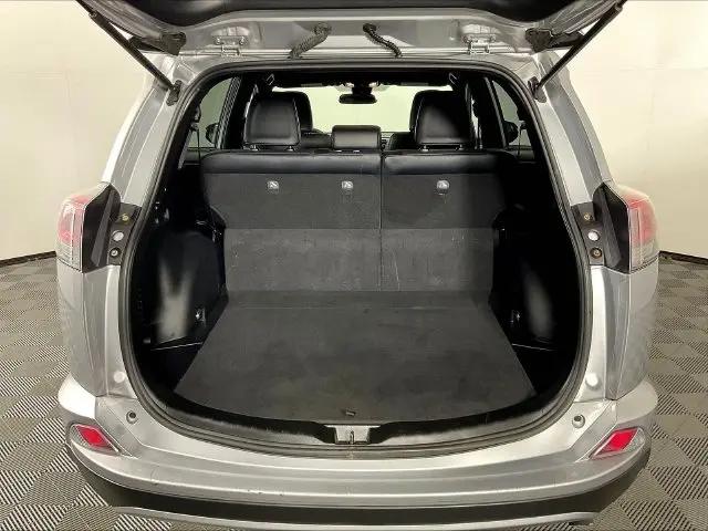 2017 Toyota RAV4 SE