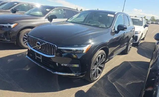 2023 Volvo XC60 B5 Ultimate Bright Theme