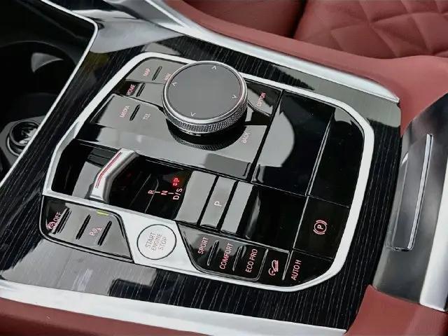 2027 BMW X6 xDrive40i
