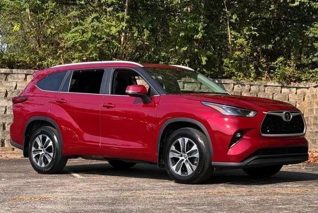 2023 Toyota Highlander XLE for sale in Cornelius, NC