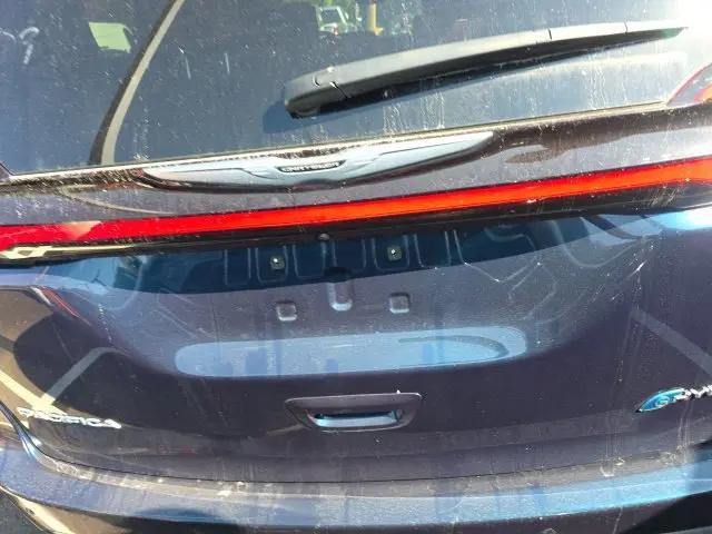 2025 Chrysler Pacifica Hybrid Pinnacle