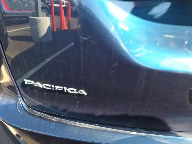 2025 Chrysler Pacifica Hybrid Pinnacle