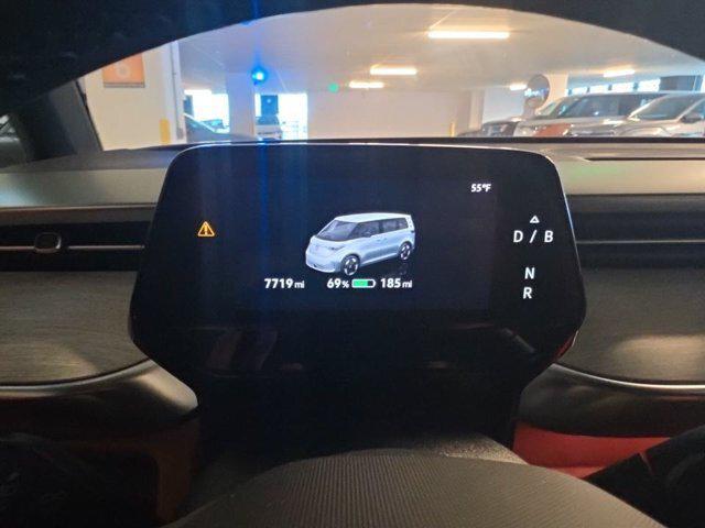 2025 Volkswagen ID. Buzz Pro S Plus with 4MOTION 2025 Volkswagen ID. Buzz Pro S Plus with 4MOTION