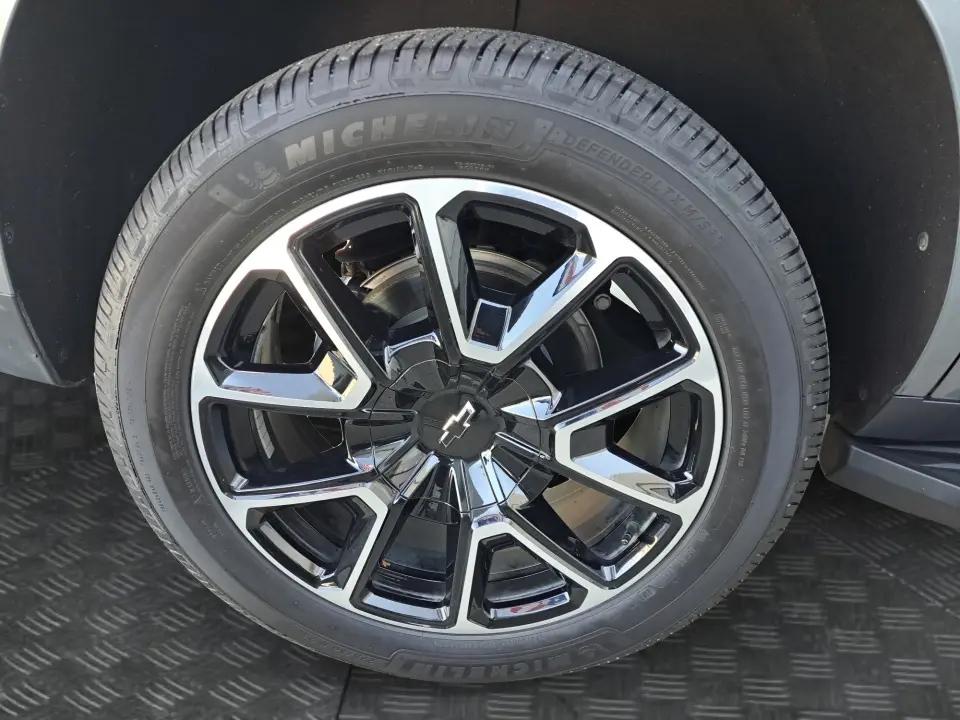 2022 Chevrolet Tahoe RST - Photo 16
