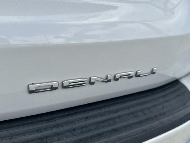 2021 GMC Yukon XL 4WD Denali