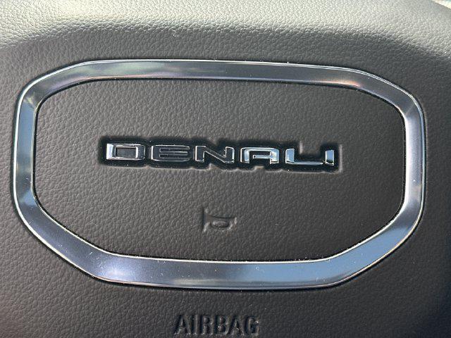 2021 GMC Yukon XL 4WD Denali